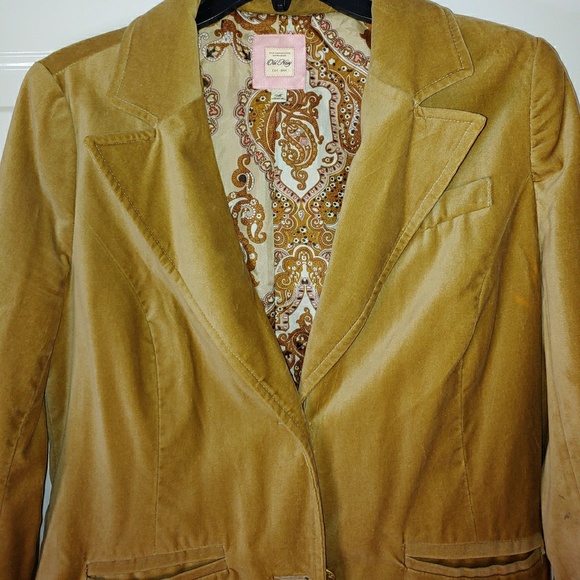 Jacket - Picture 1 of 4